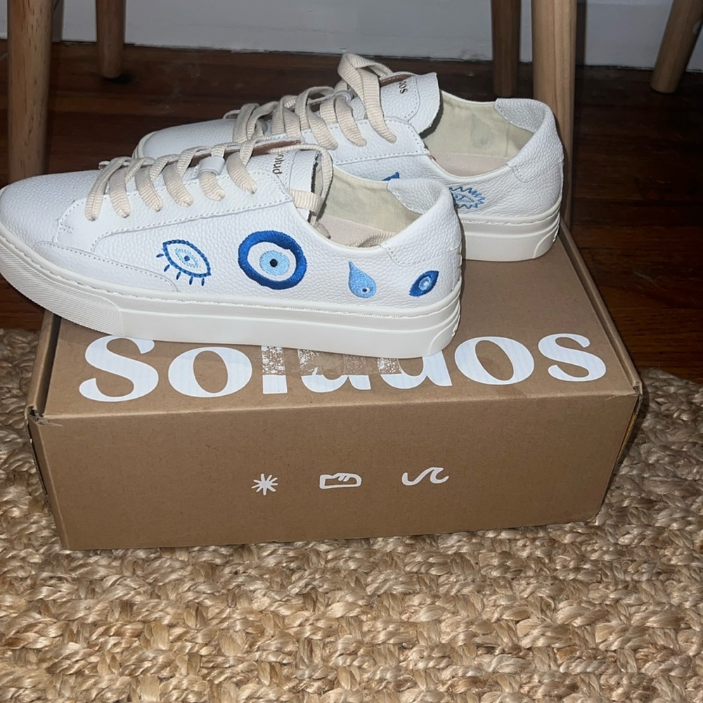 Soludos White Sneaker 8.5 brand New